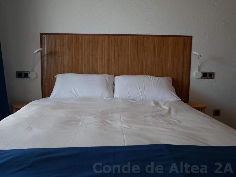 Delightful Seaview Apartment In Beautiful Алтеа Екстериор снимка