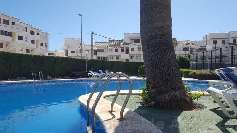 Delightful Seaview Apartment In Beautiful Алтеа Екстериор снимка